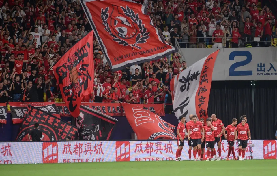 国安海港激战正酣 快速反击险失领先 国安海港激战正酣 快速反击险失领先